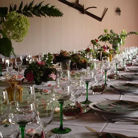 Le Dauphin Szálloda Moulins-la-Marche