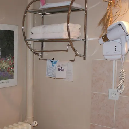 Le Dauphin 3* Moulins-la-Marche