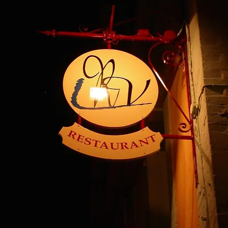 Le Dauphin Szálloda 3*