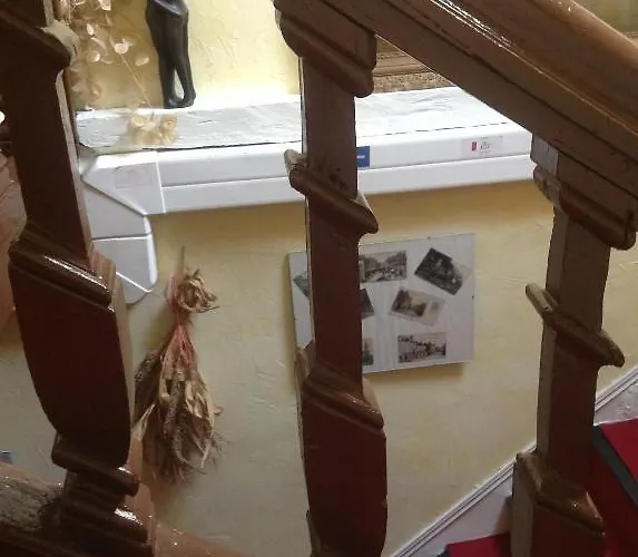 Le Dauphin 3* Moulins-la-Marche